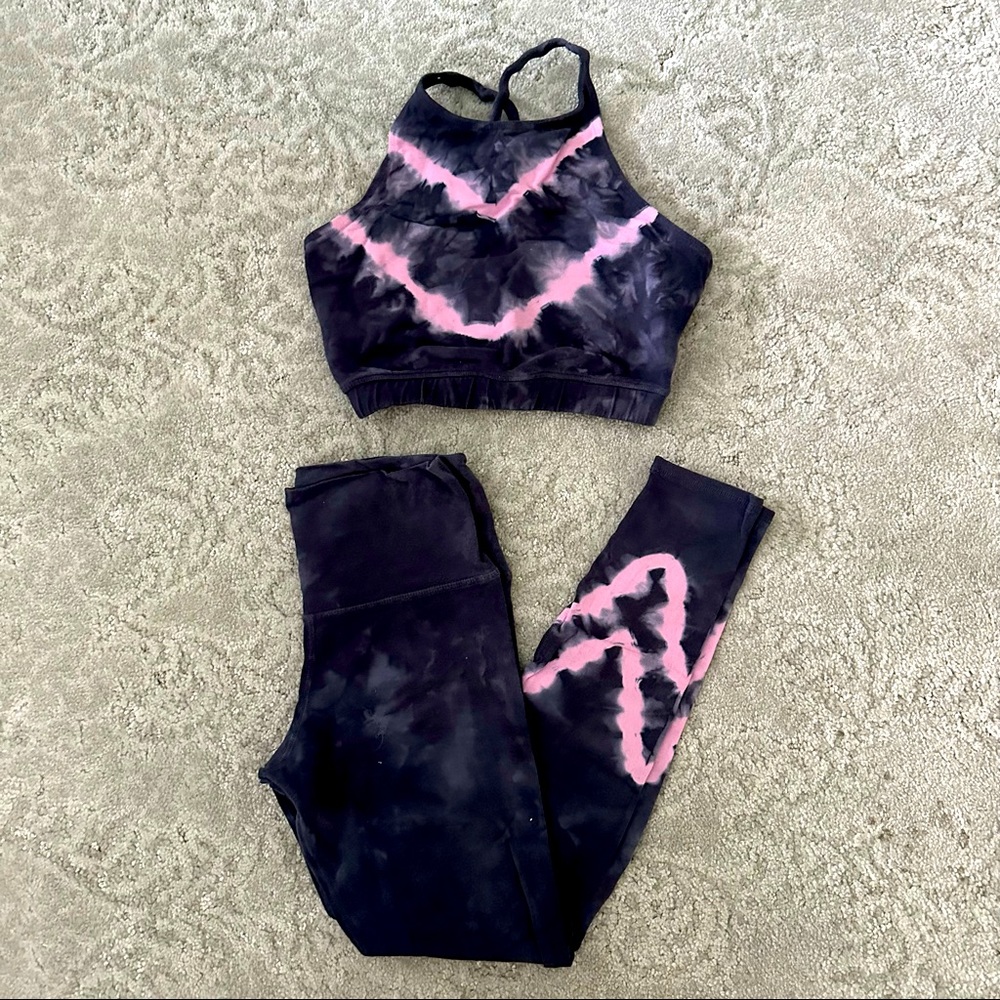Electric & Rose workout set
